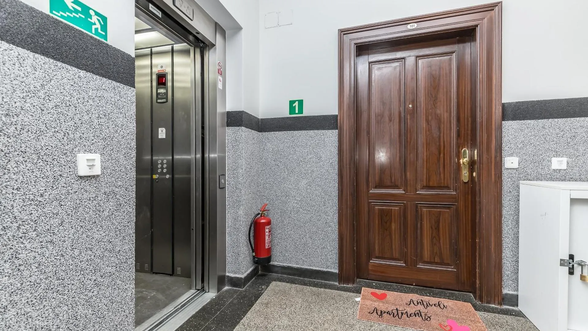Antiveli Residence Prague Apartment